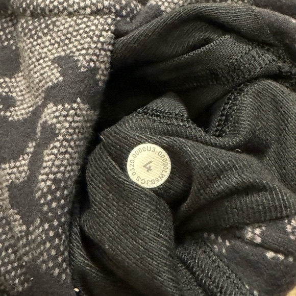 Lululemon ready to rulu jogger size 4 euc - Picture 3 of 5